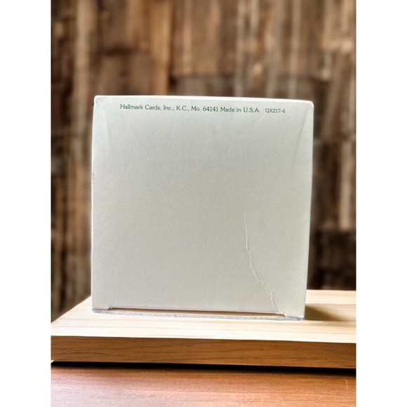 Vintage NIB 1980 Ice Skating Hallmark Cards Ornament Joan Walsh Anglund QX217-4 - Picture 4 of 4